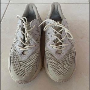 Adidas Ozweego sneakers Women size 8, Color: Beige